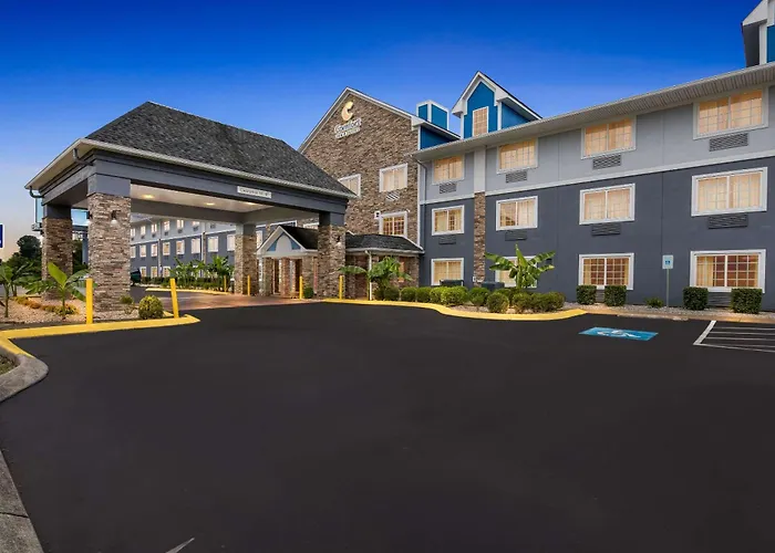 Comfort Inn & Suites Nashville Near Tanger Outlets I-24 Antioch